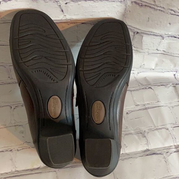 Earth Orgins shoes    - Picture 3 of 6